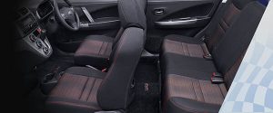daihatsu-sirion-interior