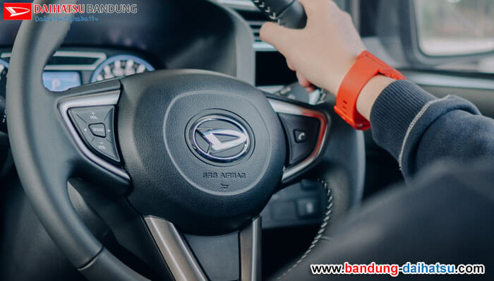 Daihatsu Safety Driving Aggressive VS Defensive Driving